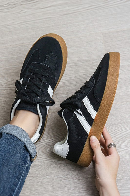 Striped Lace-up Flat Sneakers