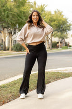 The Liz - Crossover Bootcut Leggings with Pockets