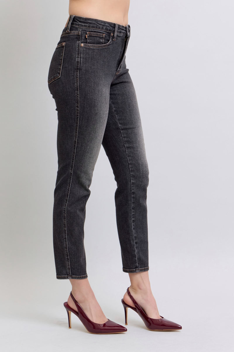 Judy Blue Jean Washed Slim Straight