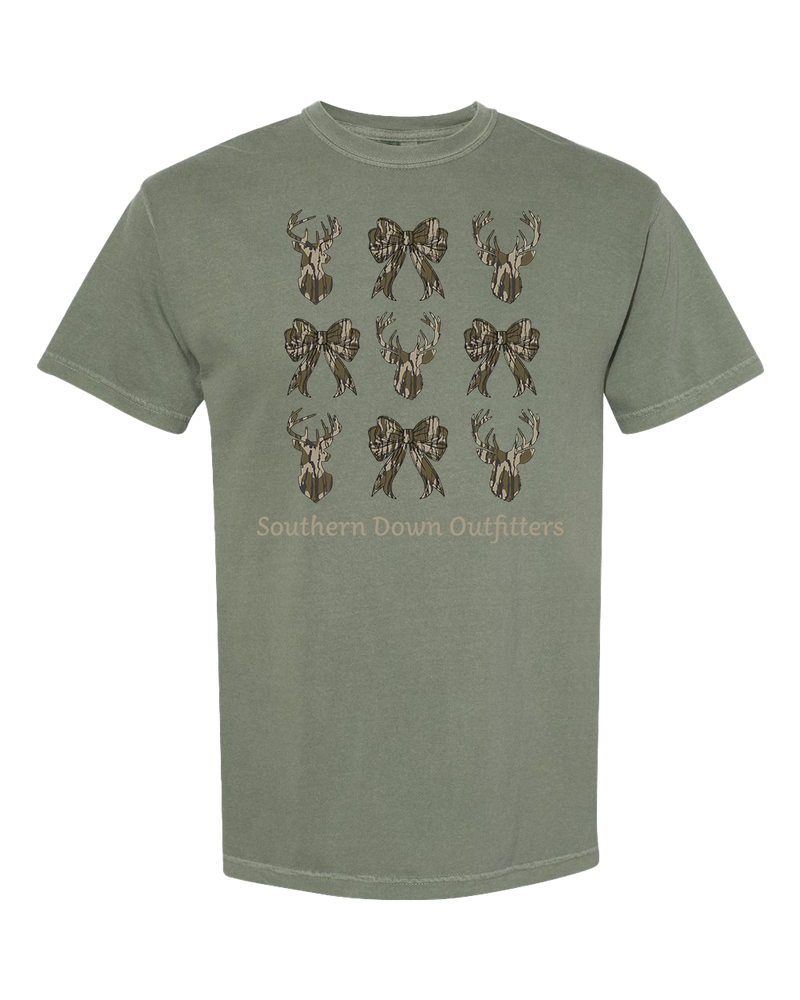 Bows & Bucks Tee
