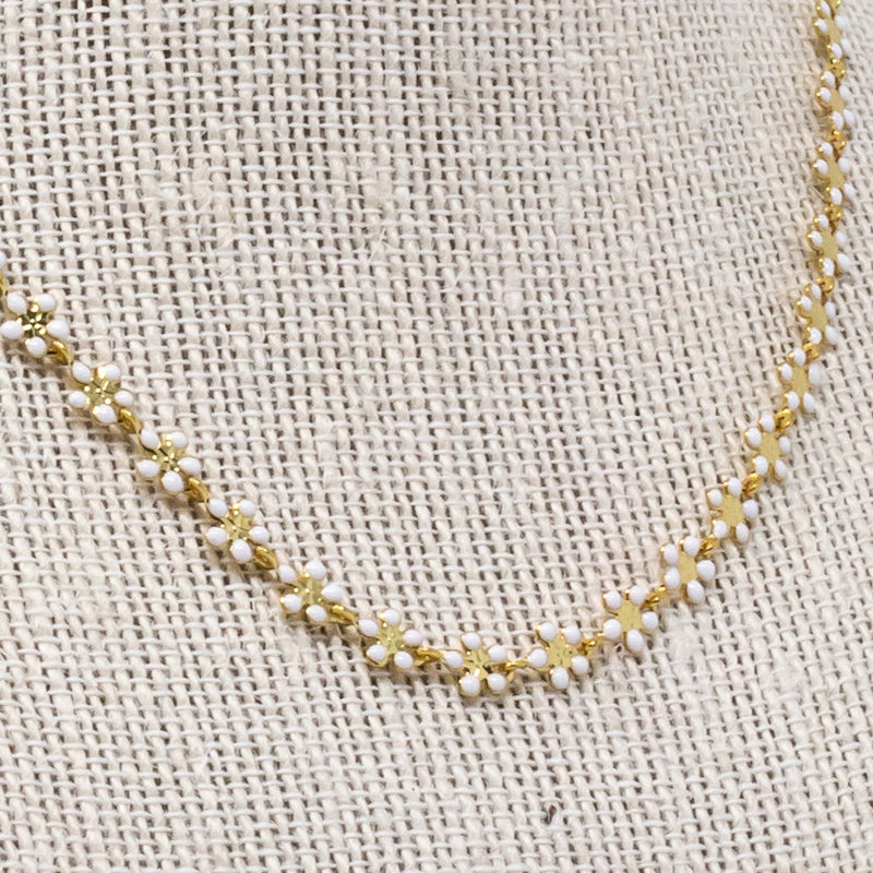 White Daisy Chain