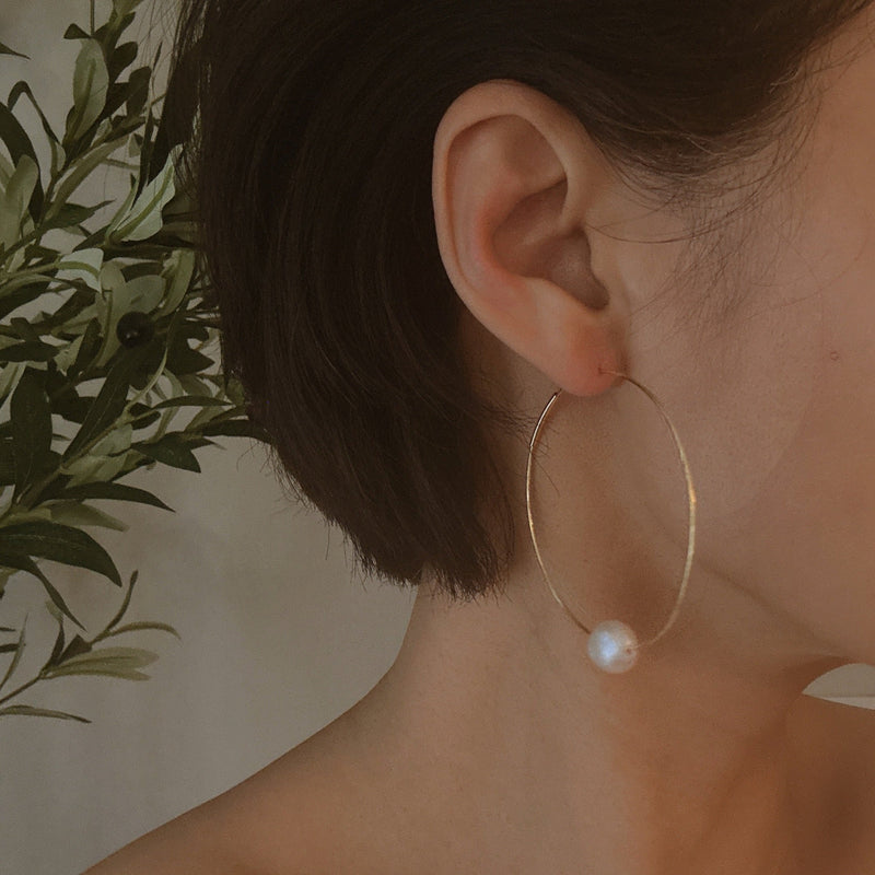 Solo Freshwater Pearl Hoop Earrings